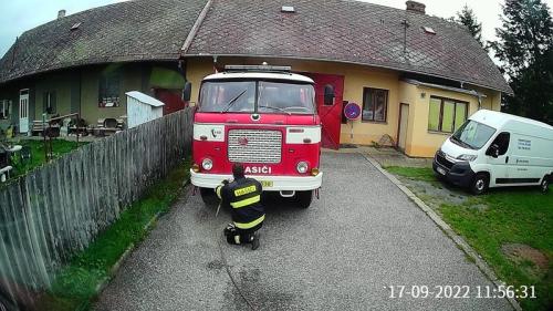 944